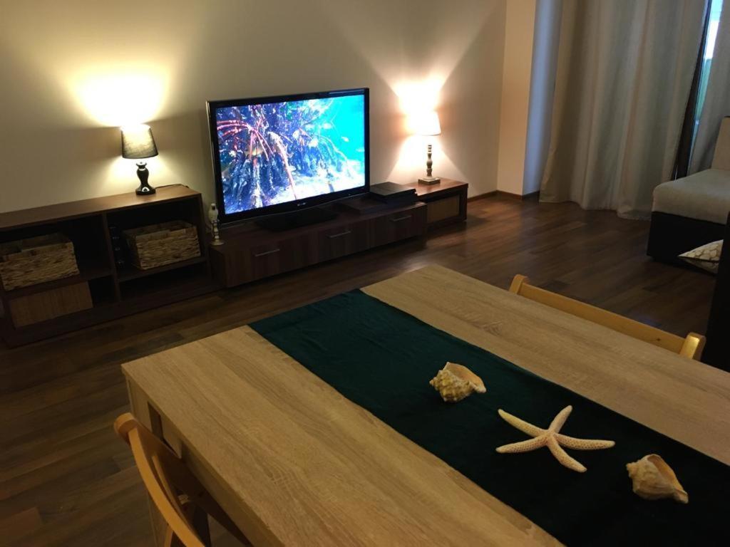 Sea Escape Apartment Mamaia Esterno foto